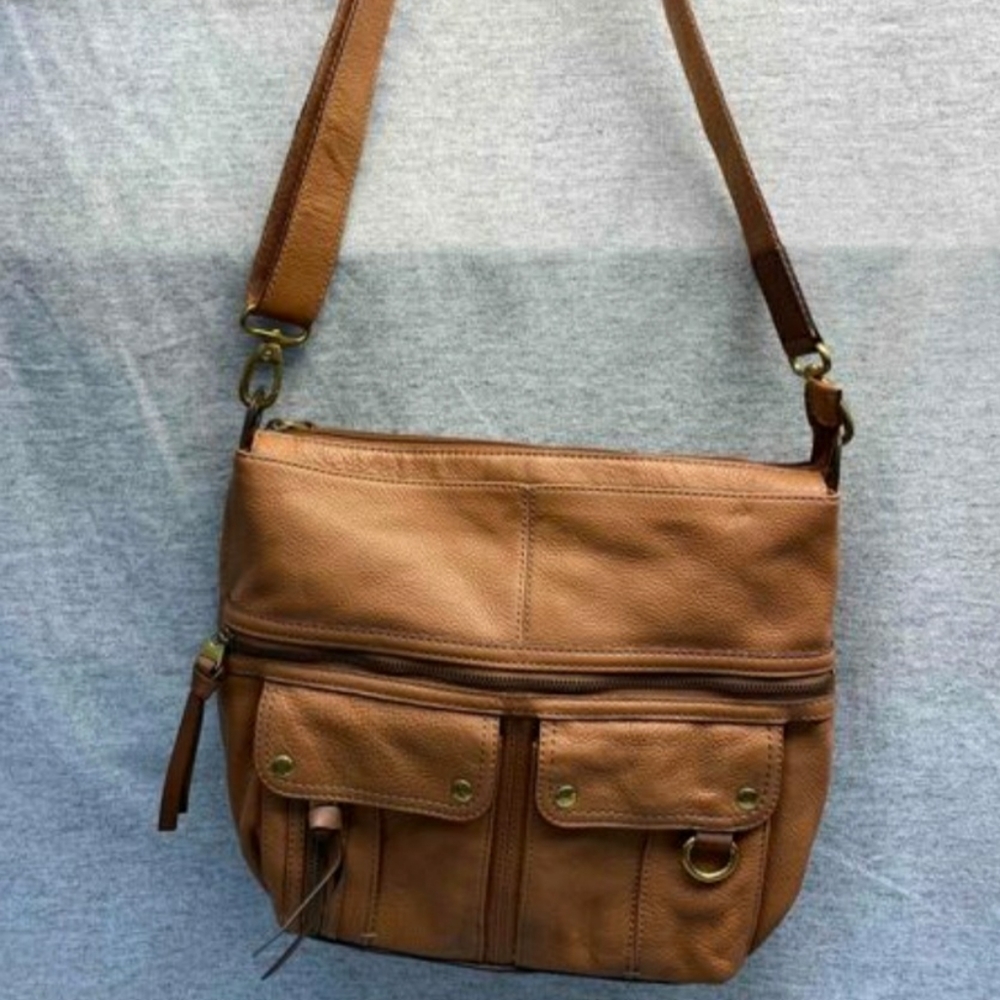 FOSSIL LRG LEATHER EXPLORER CROSSBODY BAG